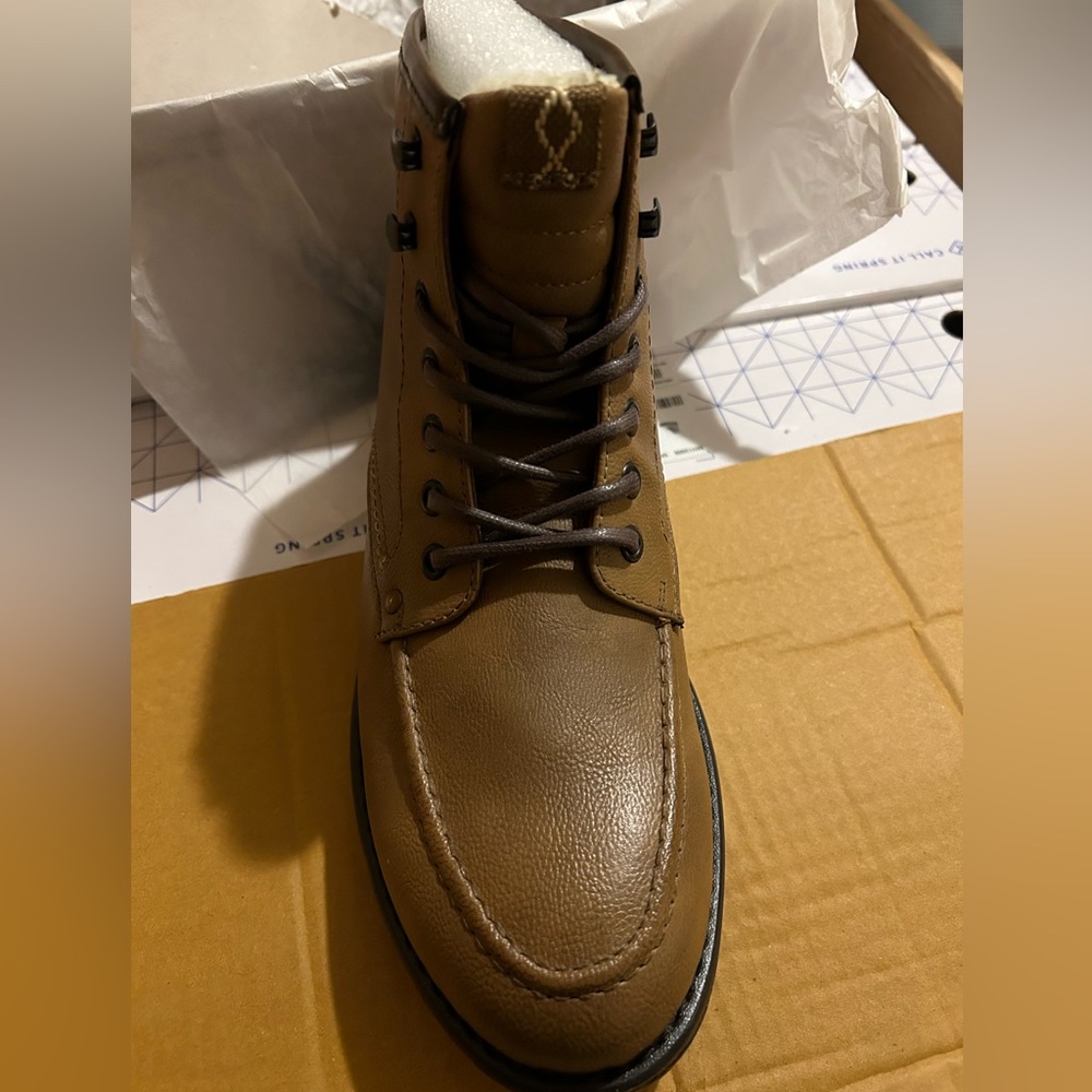 Brand new men boots